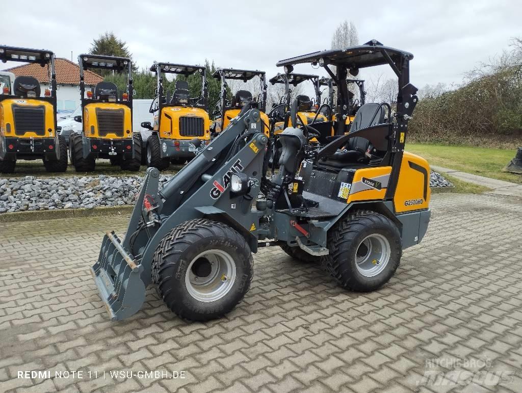 GiANT G2500 HD Фронтальні навантажувачі та екскаватори