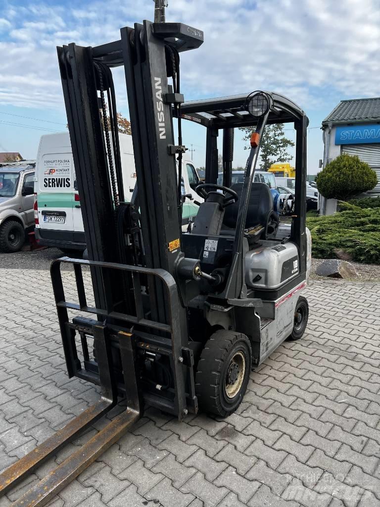 Nissan PD01A18PQ Газові навантажувачі