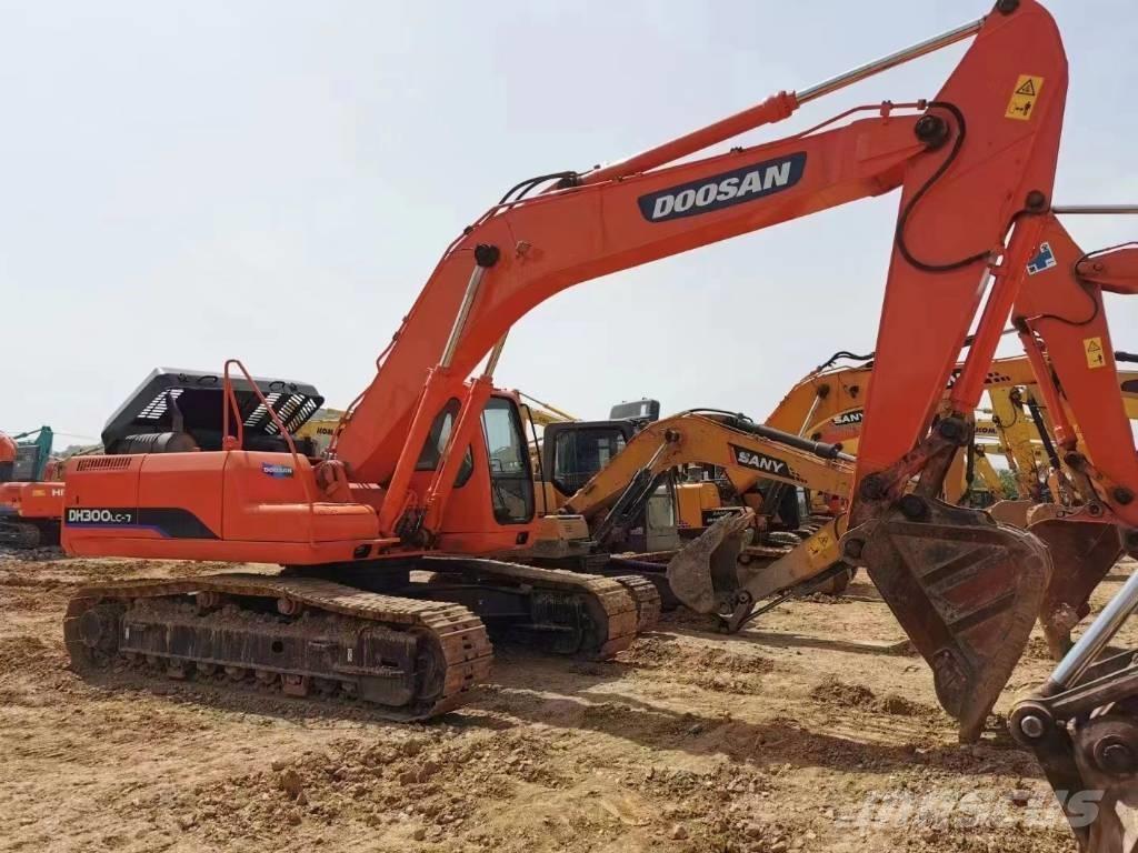 Doosan DH300LC-7 Гусеничні екскаватори
