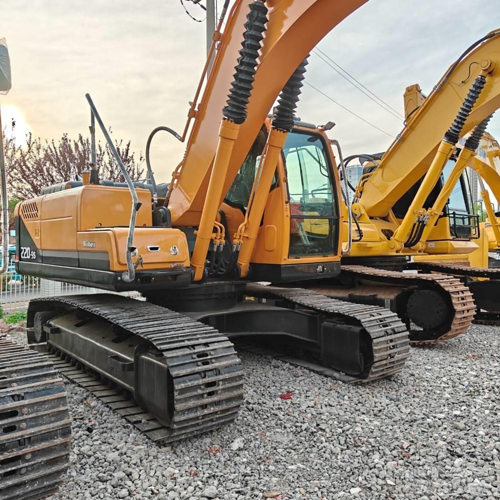 Hyundai R220-9S Гусеничні екскаватори