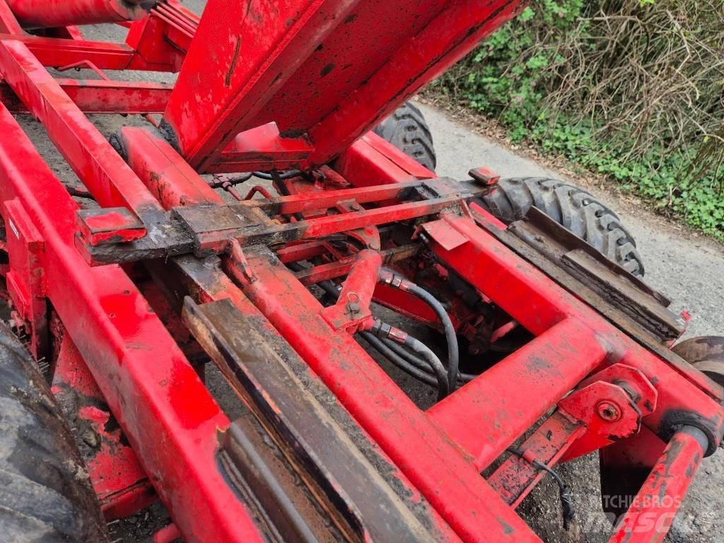 Agromet Warfama T041 Гакові причепи
