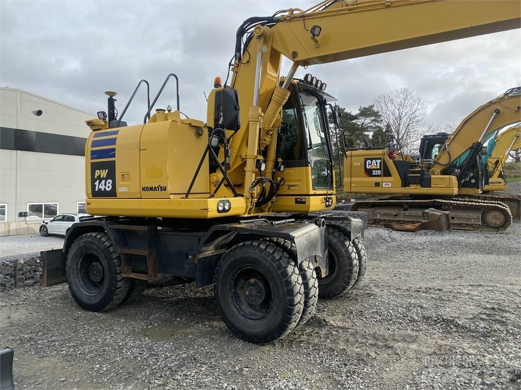 Komatsu PW148-10 Колісні екскаватори