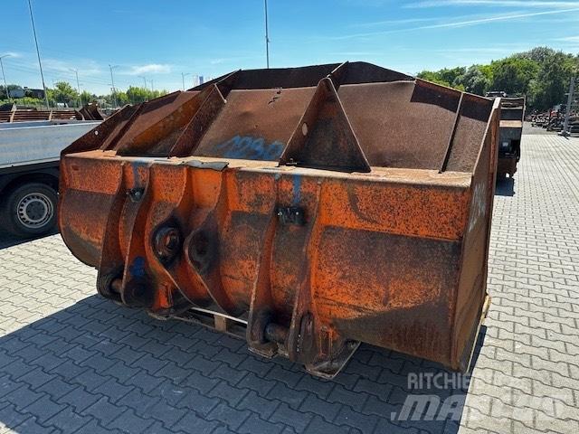 Hitachi LX 290 Ковші