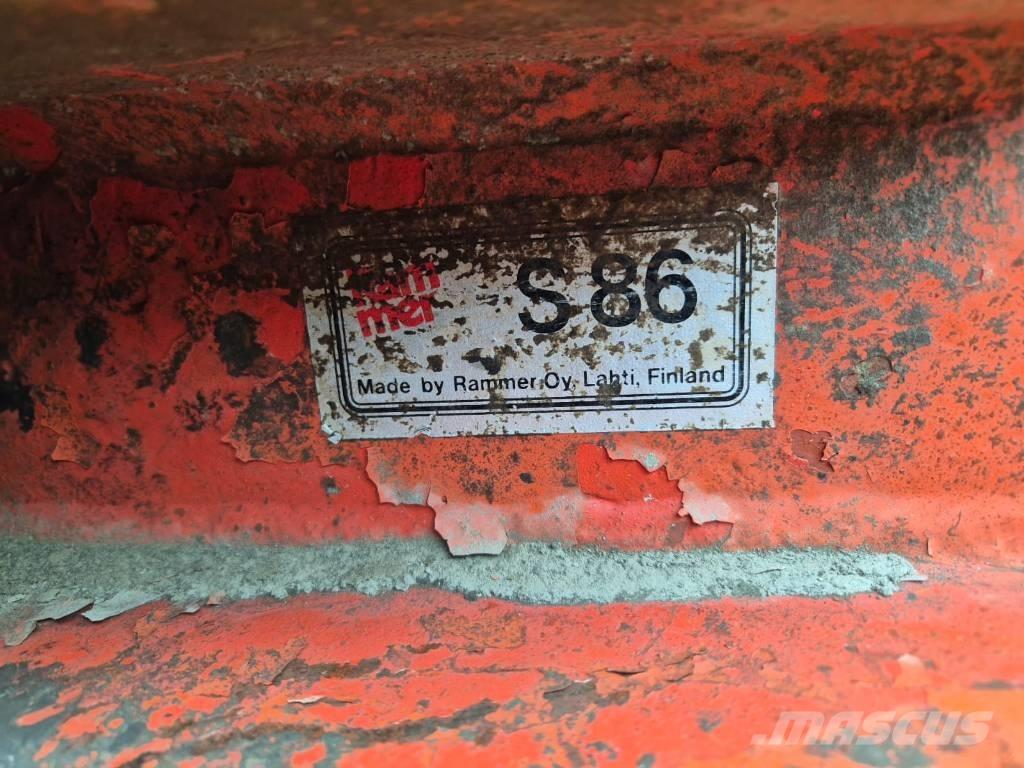 Rammer S 86 Плуги