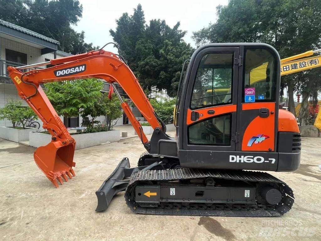 Doosan DH 60-7 Міні-екскаватори < 7т