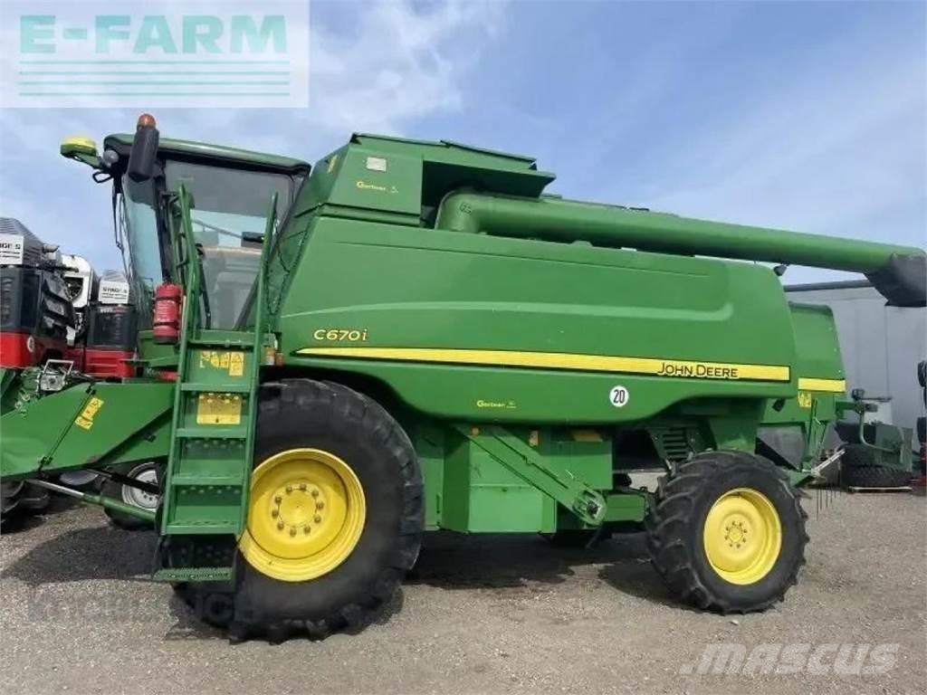John Deere c670i Зернозбиральні комбайни