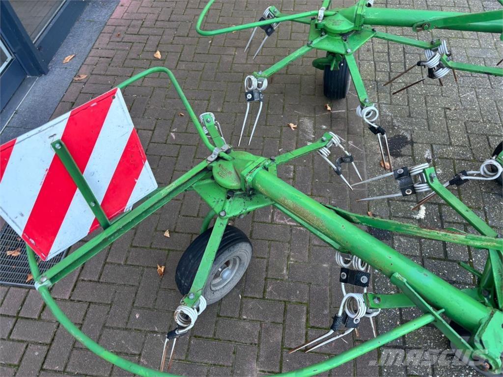 Stoll Z450 Граблі і сінозворушувачі