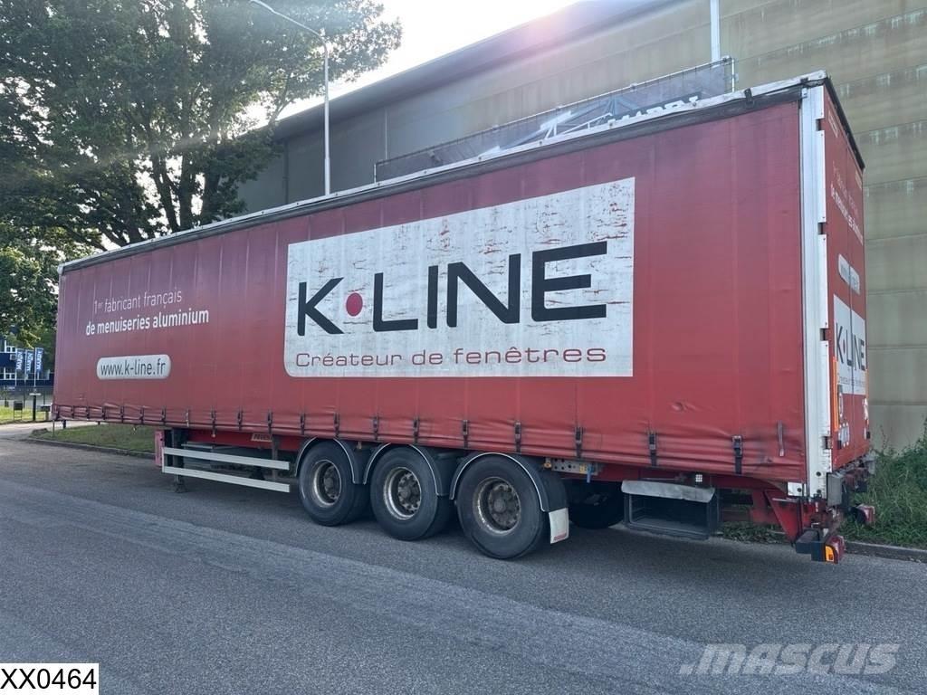 Fruehauf Tautliner Тентовані напівпричепи