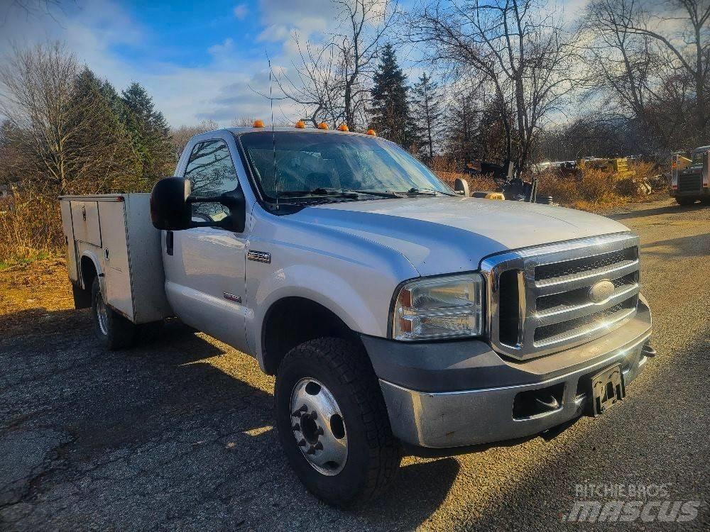 Ford F 350 XLT Пікапи / Бічне розвантаження
