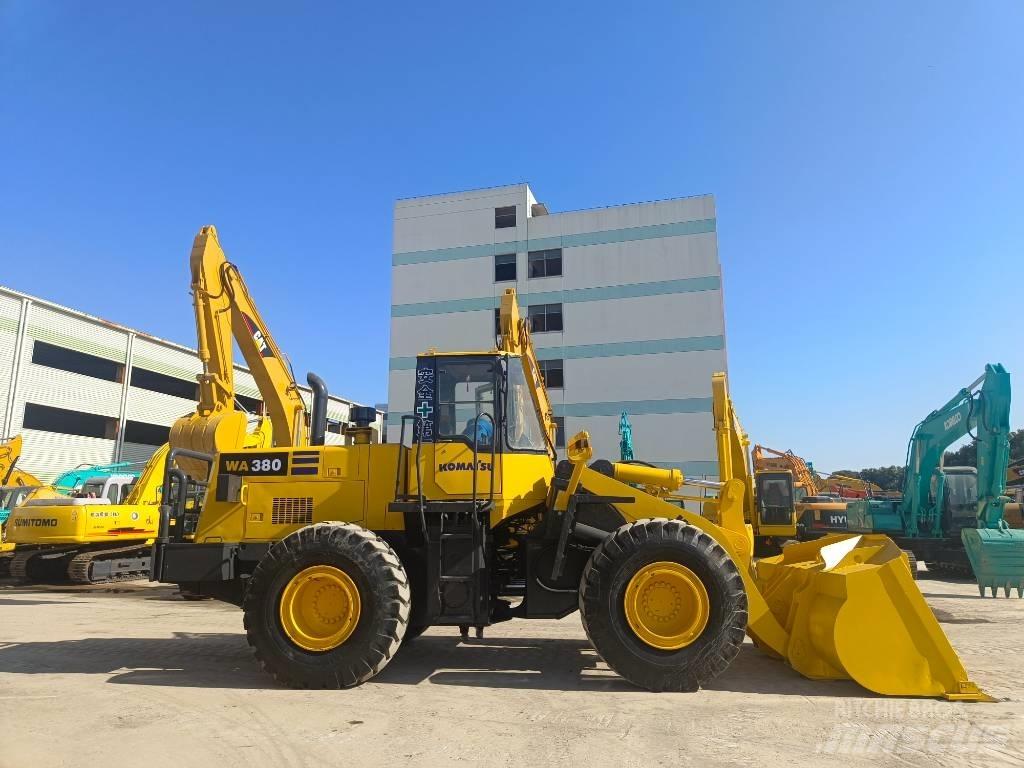 Komatsu WA 380-3 Фронтальні навантажувачі