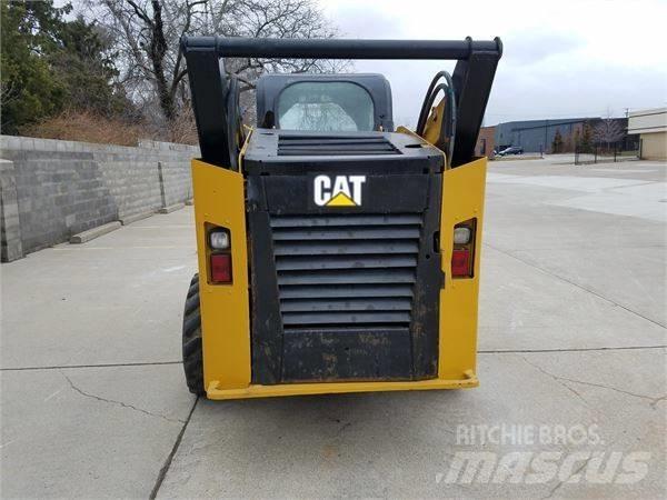 CAT 272 D Міні-навантажувачі