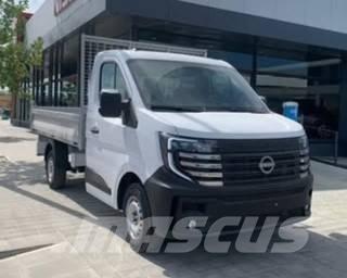 Nissan 3500 Самоскиди