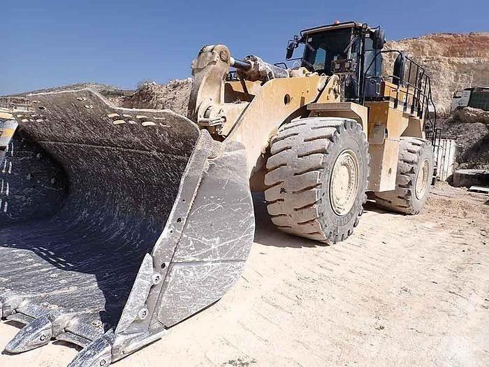 CAT 988K Фронтальні навантажувачі