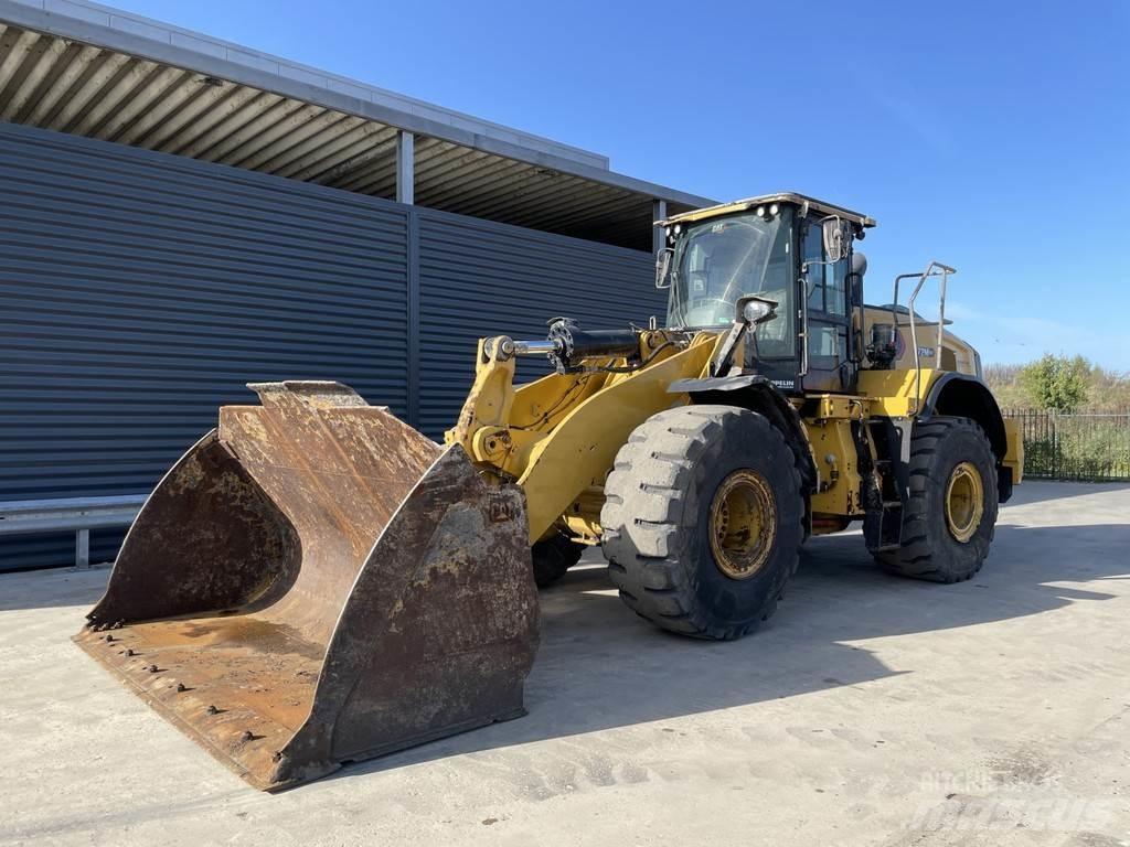 CAT 972M Фронтальні навантажувачі