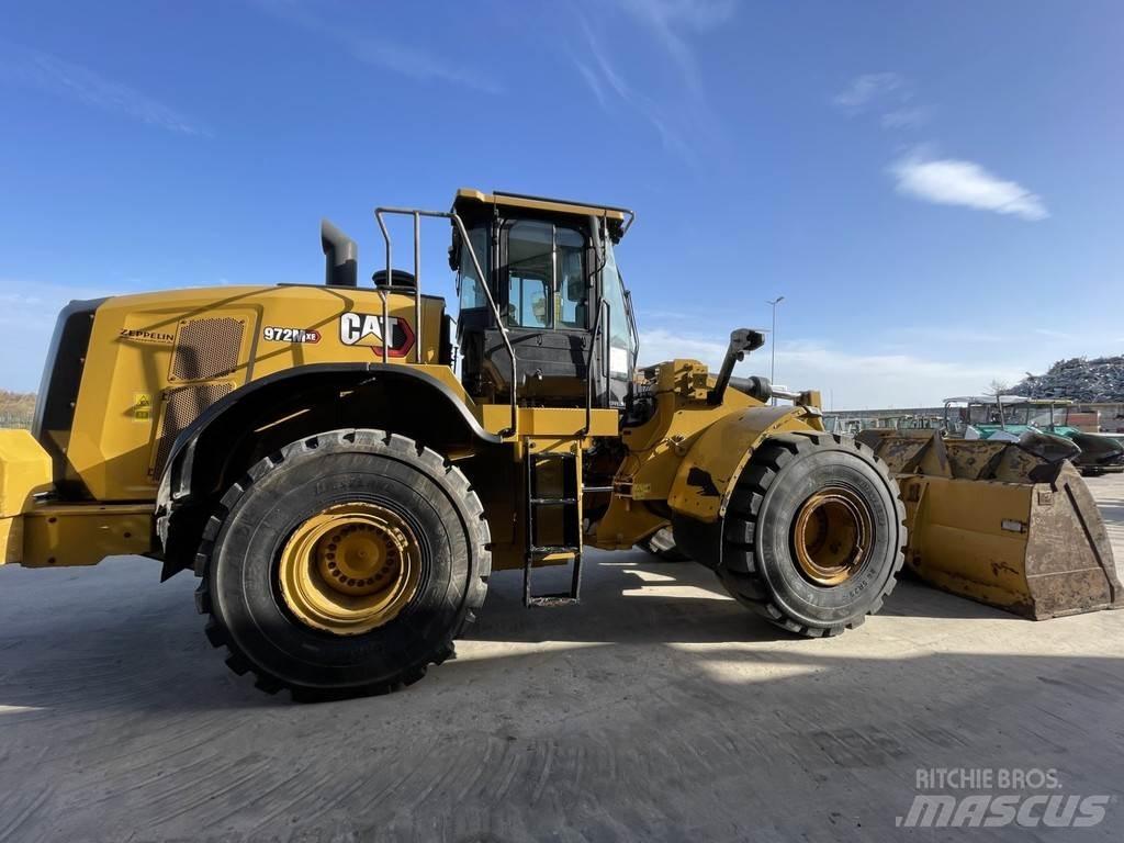 CAT 972M Фронтальні навантажувачі