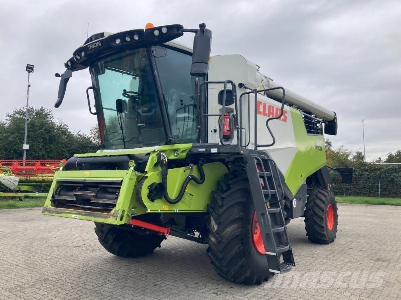 CLAAS TRION 640 Зернозбиральні комбайни