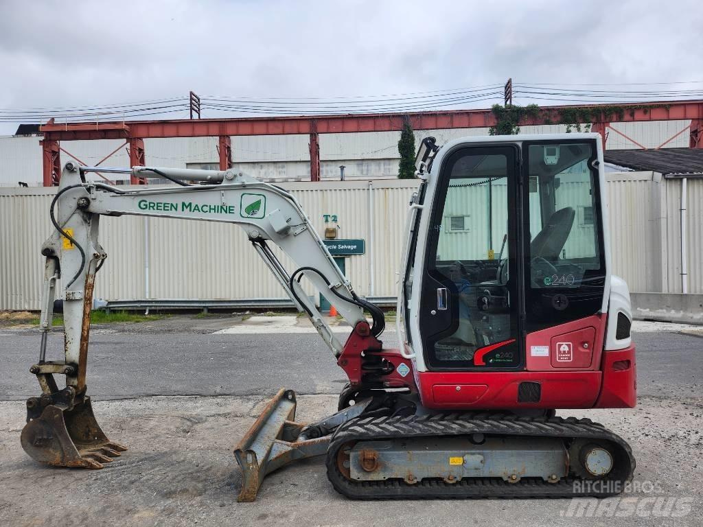 Takeuchi TB 240 Міні-екскаватори < 7т
