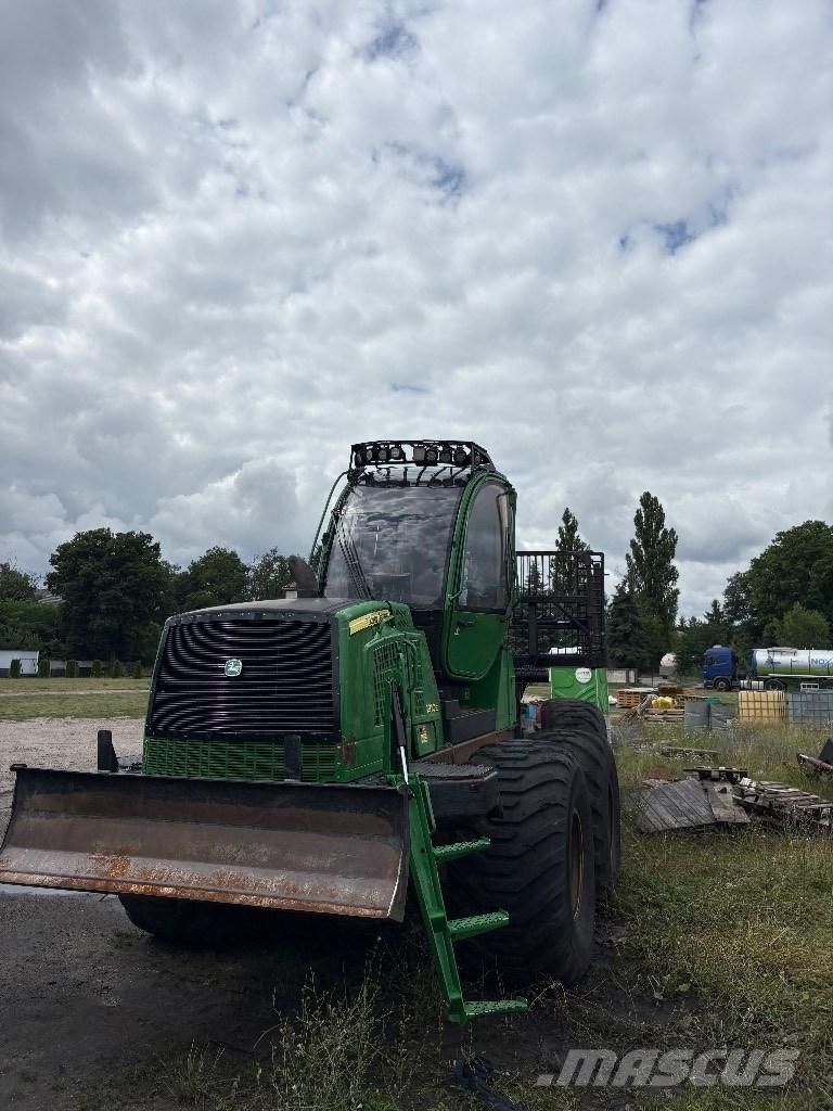 John Deere 1910E Форвардери