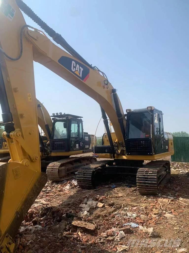 CAT 320 D Гусеничні екскаватори