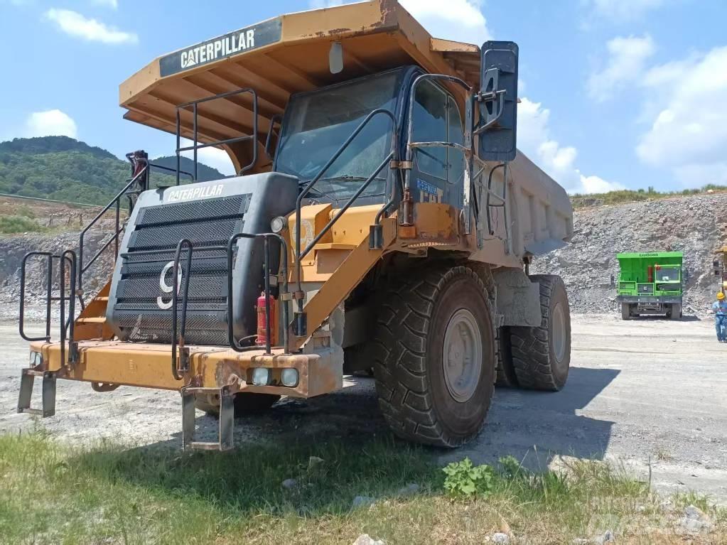 CAT 773 F Зчленовані самоскиди