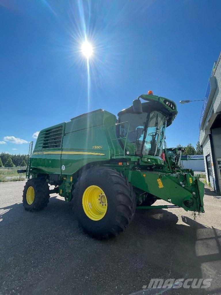 John Deere T 560 i Зернозбиральні комбайни