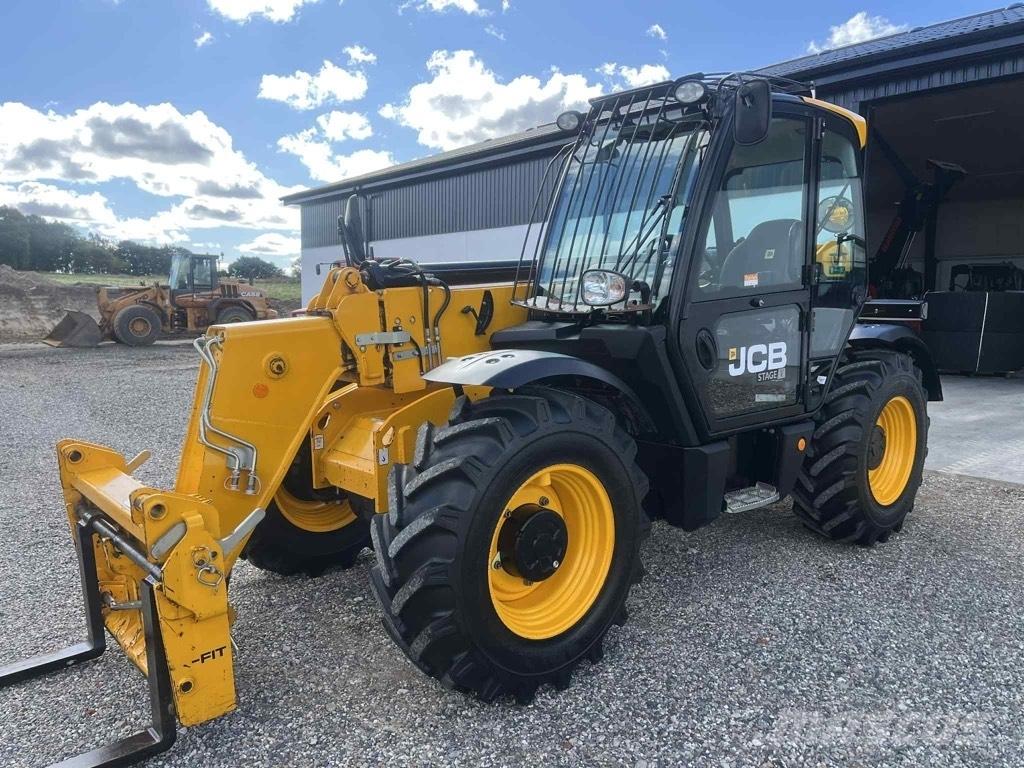 JCB 535-95 Телескопічні навантажувачі