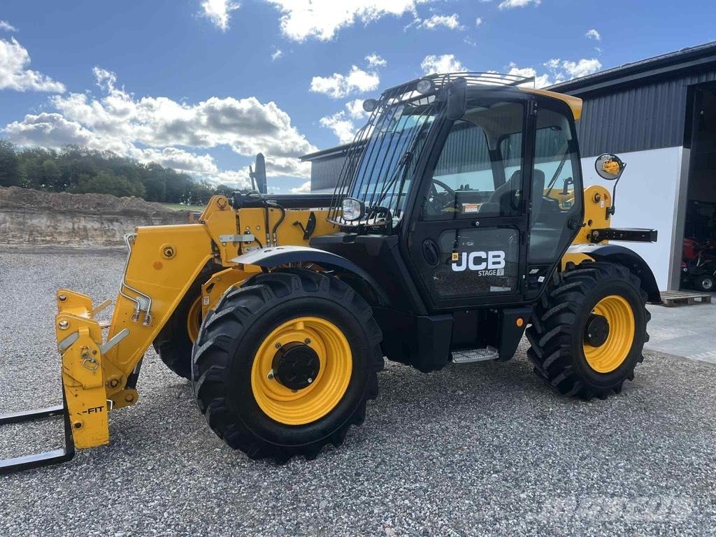 JCB 535-95 Телескопічні навантажувачі