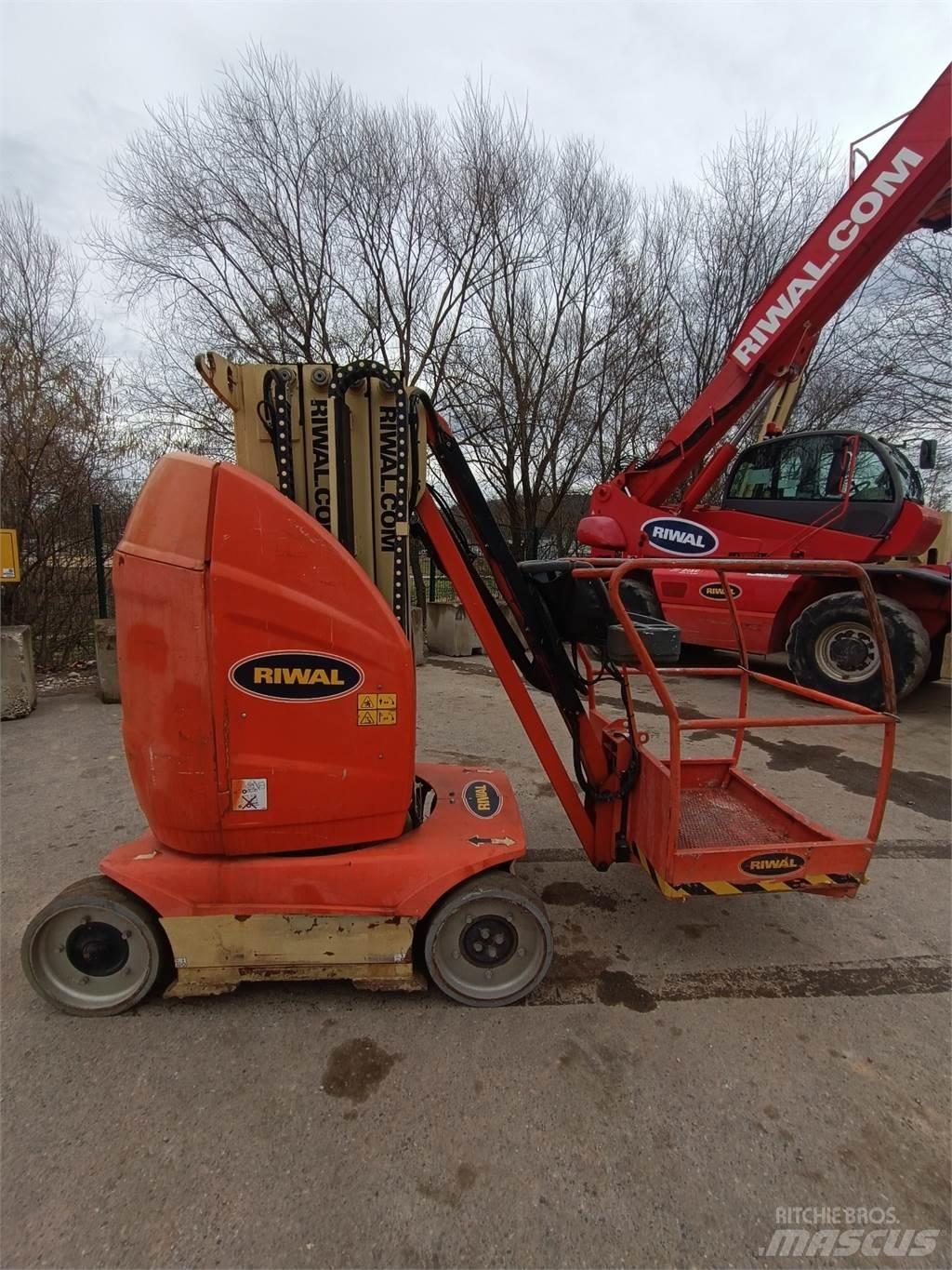 JLG T10E Інші підйомники і платформи
