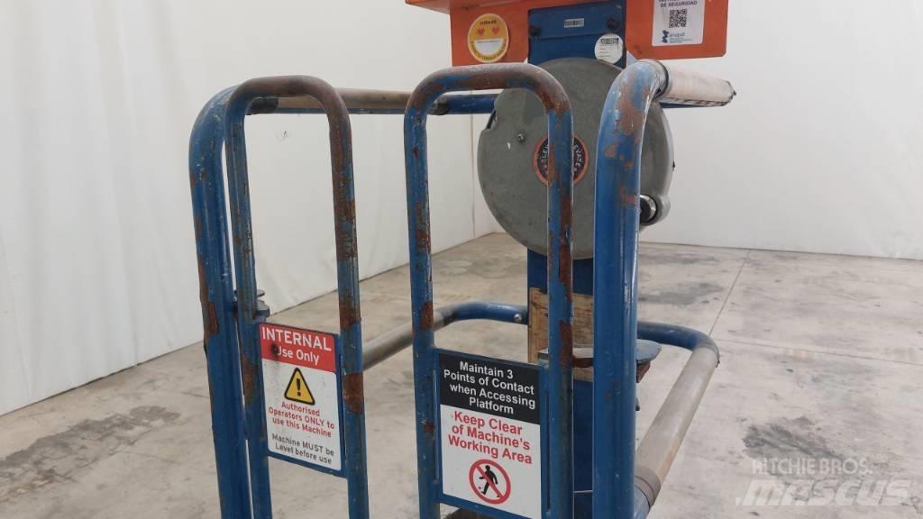 JLG Peco Lift Вертикальні щоглові підйомники