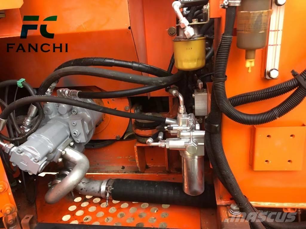 Hitachi ZX 60 Гусеничні екскаватори