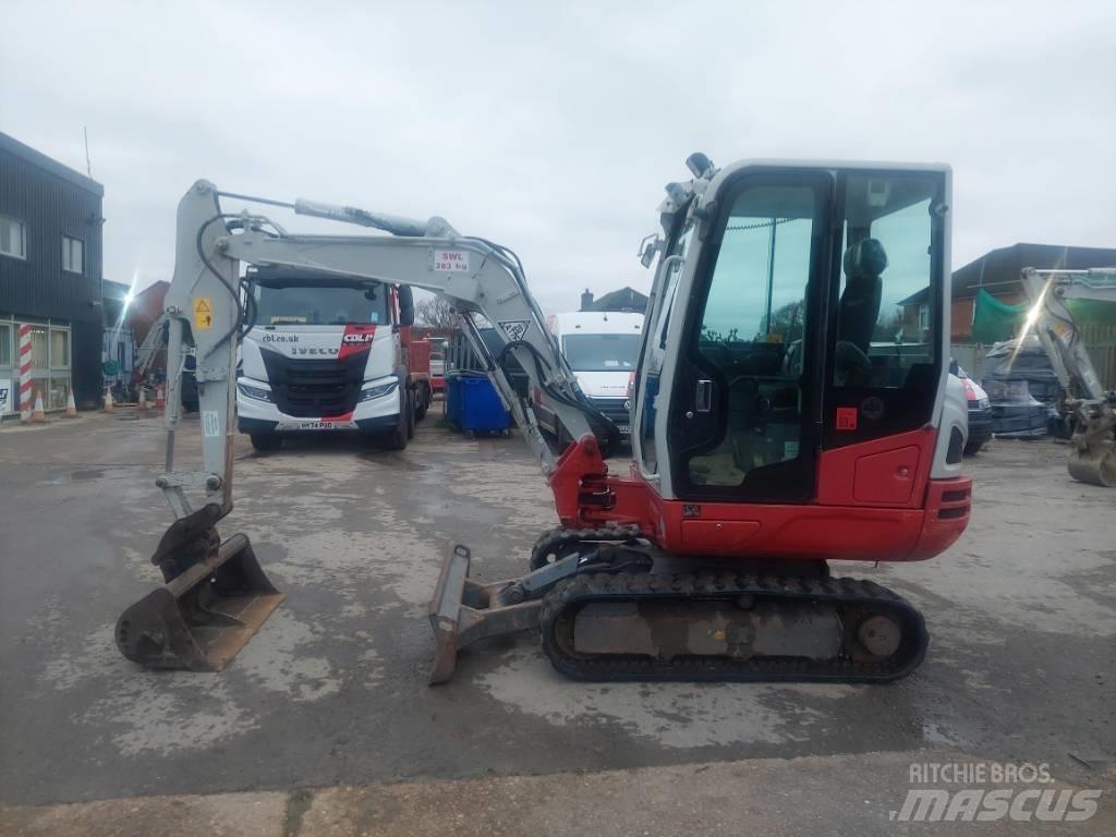 Takeuchi TB 230 Міні-екскаватори < 7т