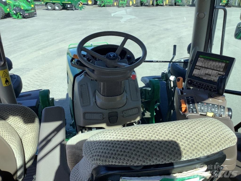 John Deere 6130R Трактори
