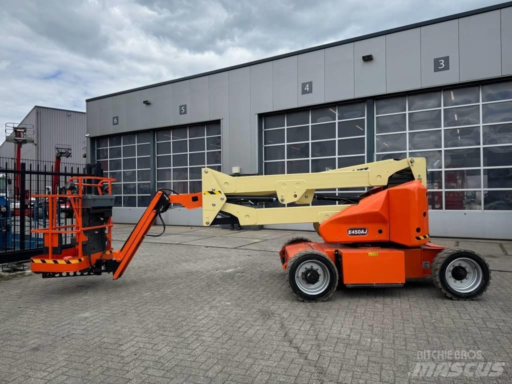 JLG E 450 AJ Колінчаті підйомники