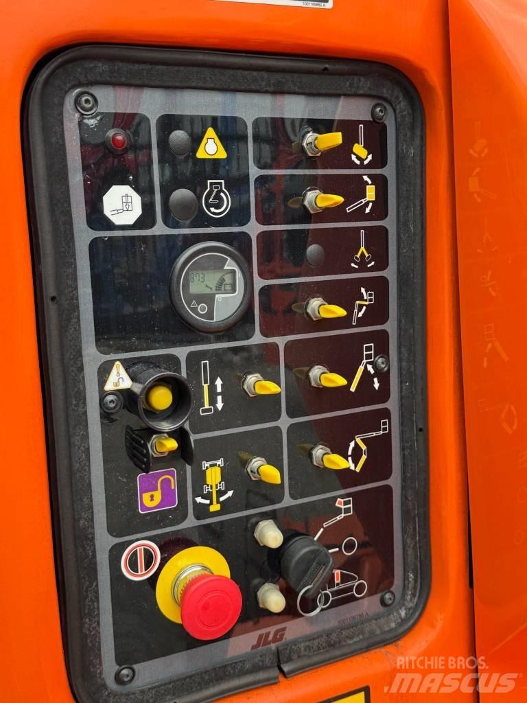 JLG E 450 AJ Колінчаті підйомники