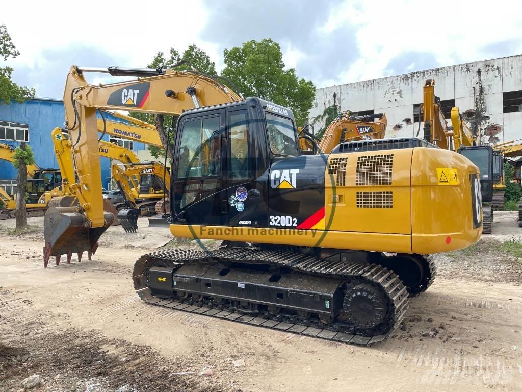CAT 320 D 2 Середні екскаватори 7т. - 12т.