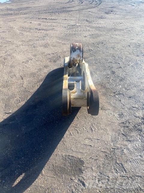 CAT 950 M Бони і ковші