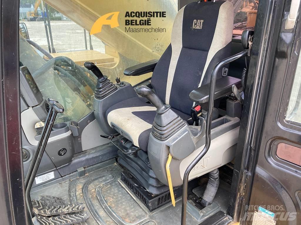 CAT 374DL Гусеничні екскаватори