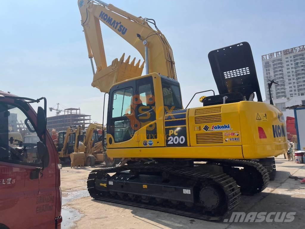 Komatsu PC 200-8 Гусеничні екскаватори