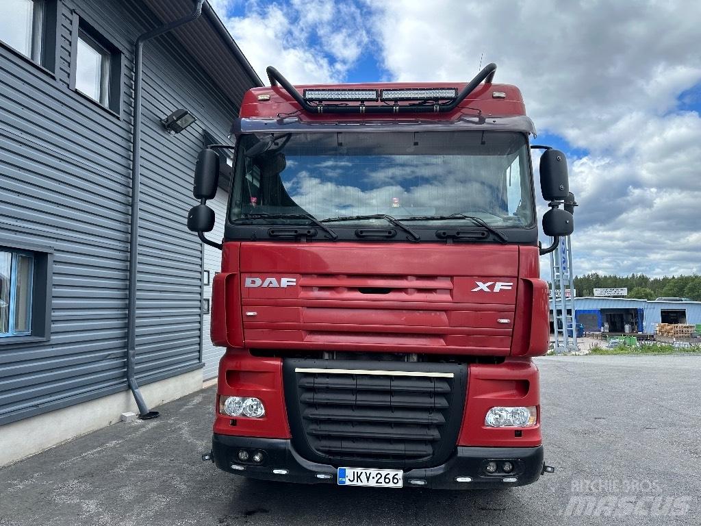 DAF XF105.410 8x2 Вантажівки з гаковим підйомом