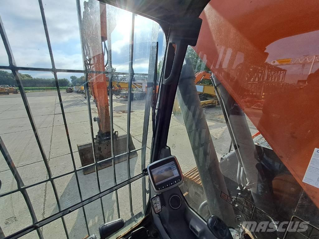 Doosan DX235LCR-5 Гусеничні екскаватори