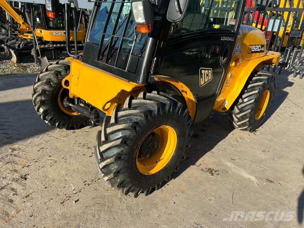 JCB 520-40 Телескопічні навантажувачі