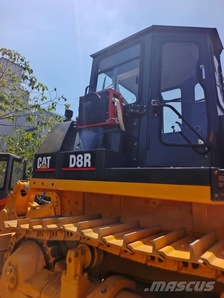 CAT D 8 R Гусеничні бульдозери
