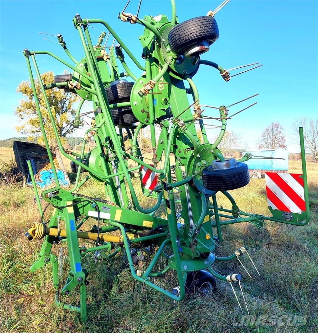 Krone KW 8.82/8 Граблі і сінозворушувачі