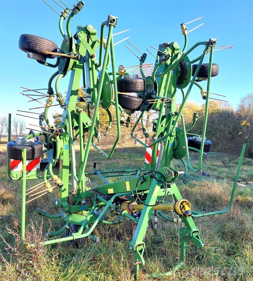 Krone KW 8.82/8 Граблі і сінозворушувачі