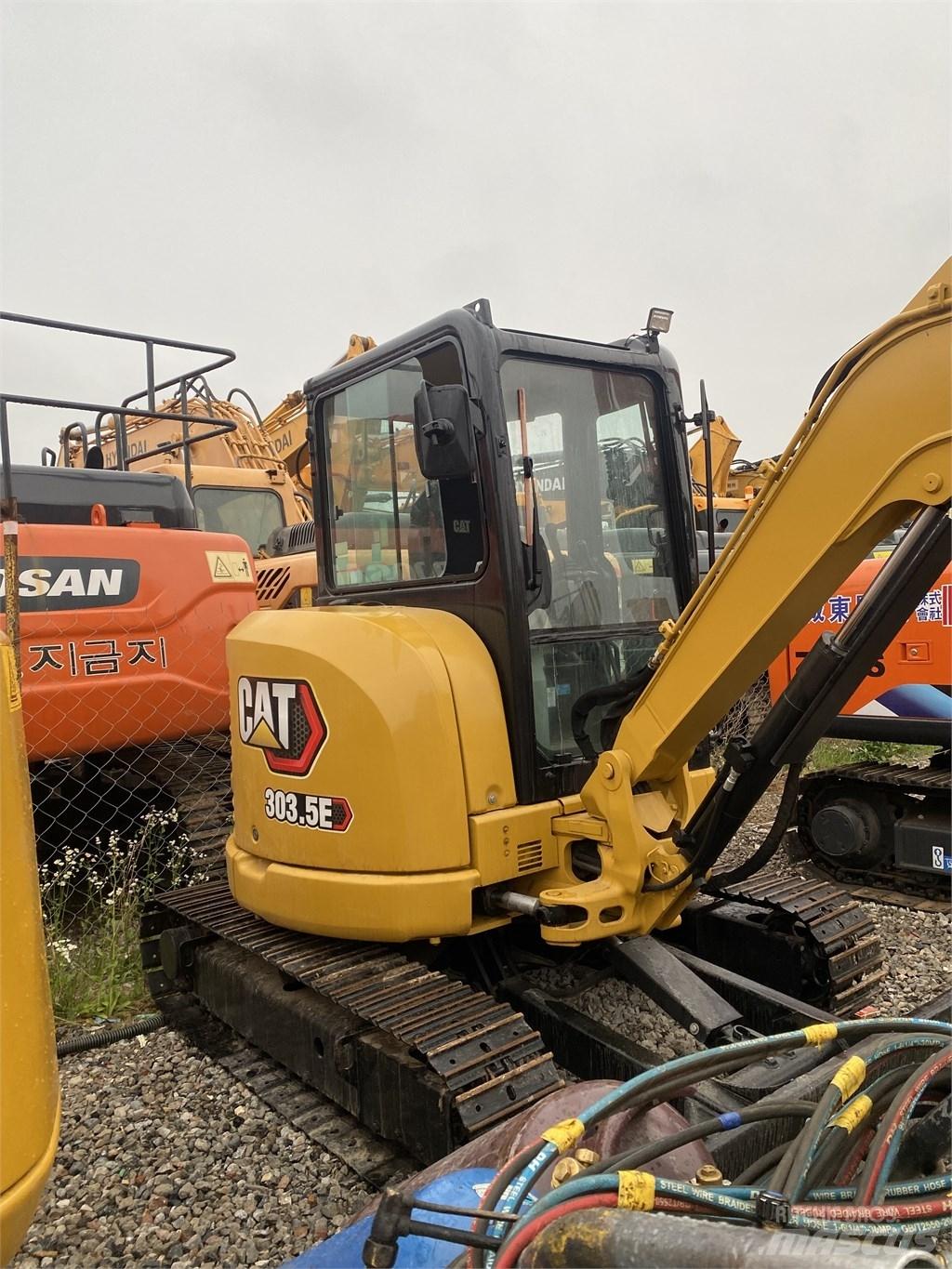 CAT 303E Гусеничні екскаватори