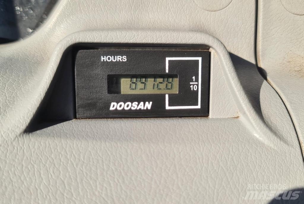 Doosan DX 300 lc 5 Гусеничні екскаватори