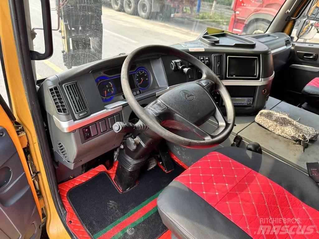 Sany STC1000T автокрани