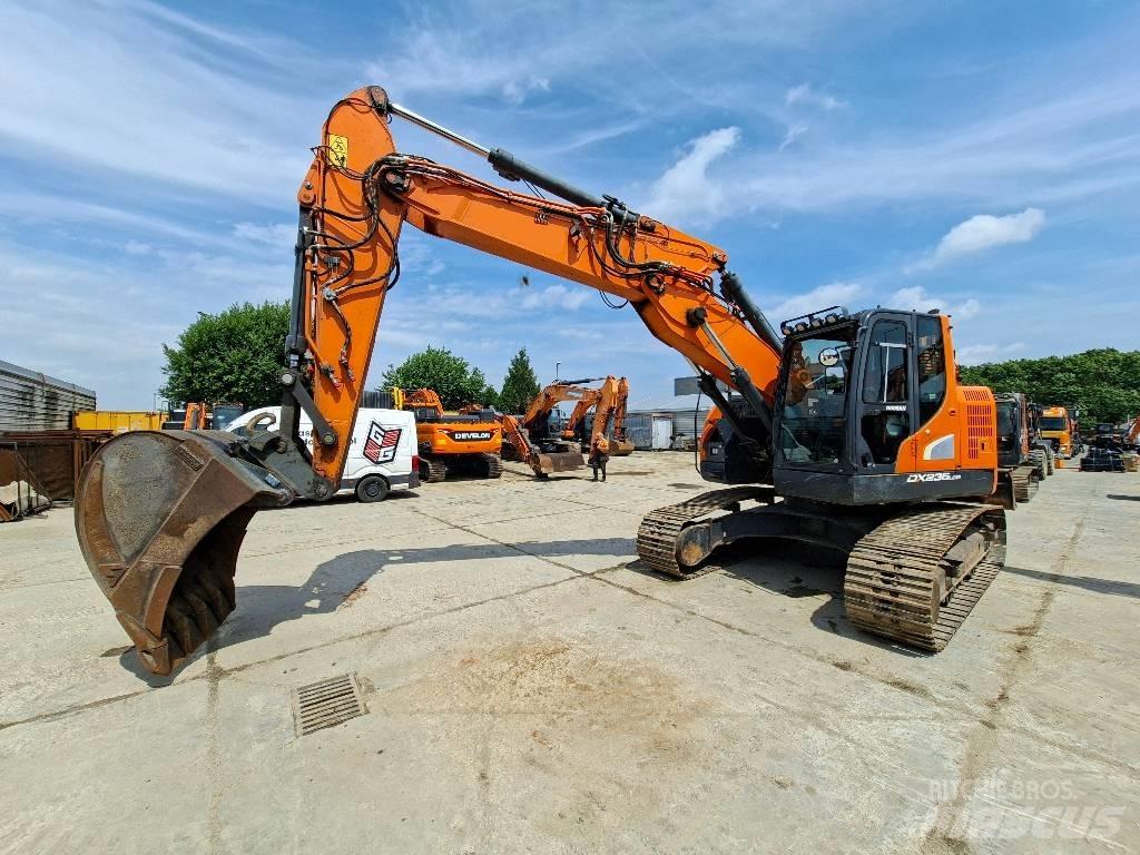 Doosan DX 235 LCR-5 Гусеничні екскаватори