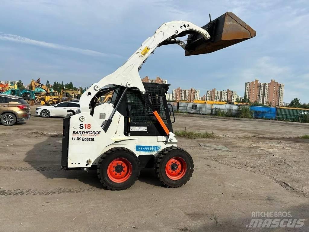 Bobcat S18 Міні-навантажувачі
