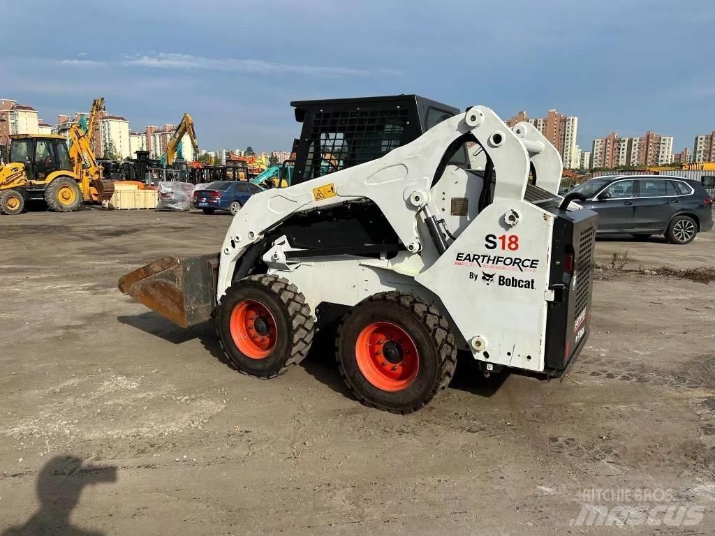 Bobcat S18 Міні-навантажувачі